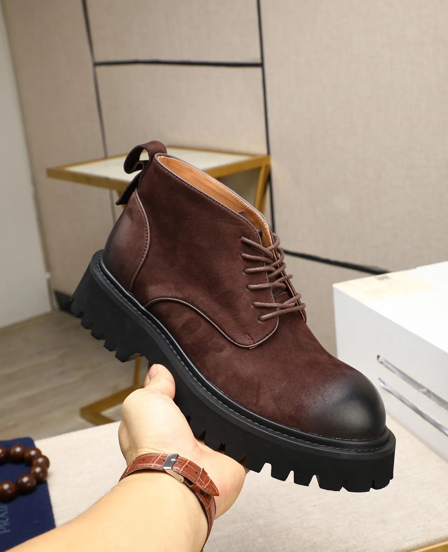 Men's men's shoes 💰580 high-end version. PRADA (Prada) men's casual style, compare the quality at the counter 🧚🏿♂️Imported cowhide fabric 🐎Water-dyed comfortable and soft cowhide lining for feet 🐂Genuine leather outsole with label 🎉 Size 38-44. Can be customized for 45💥🏆